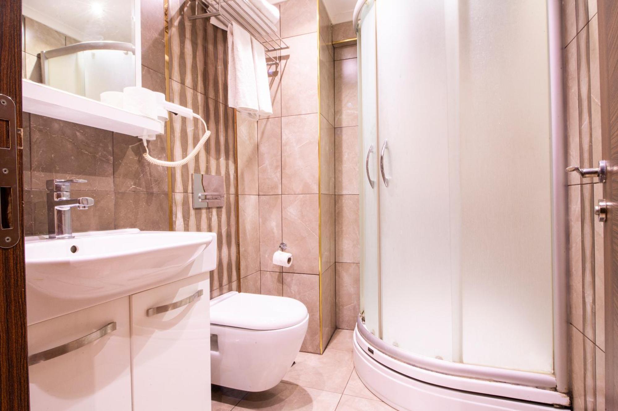 Pera Resort Hotel Истанбул Екстериор снимка